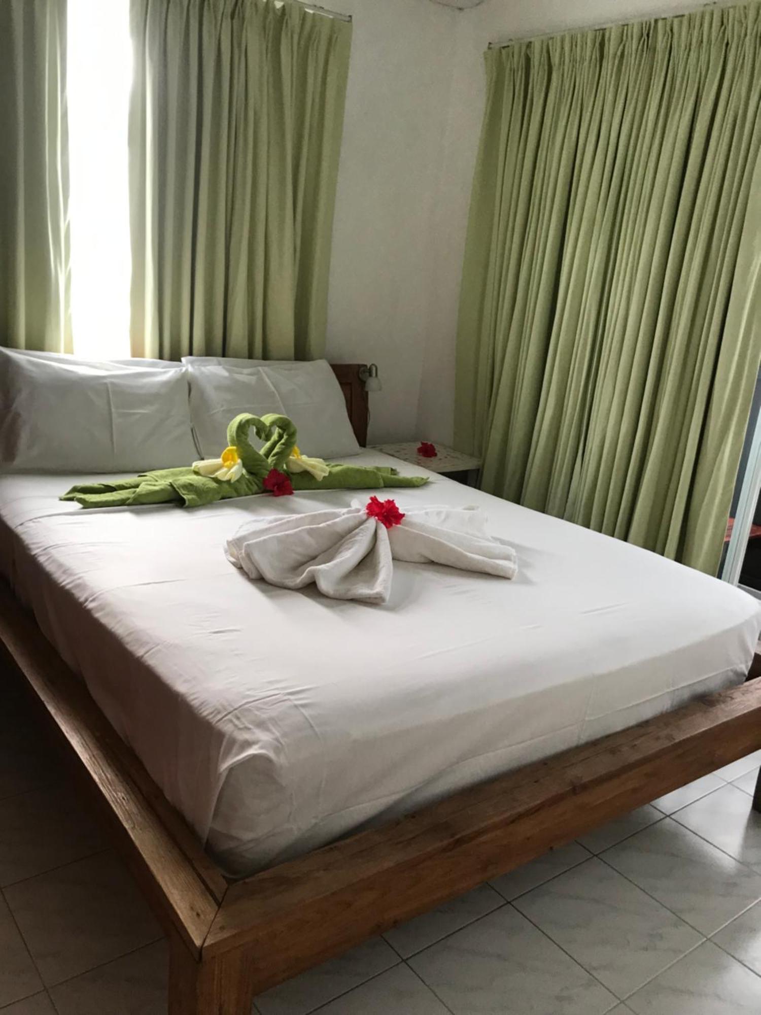 Royale Self Catering Apartments Anse Royale Exterior foto